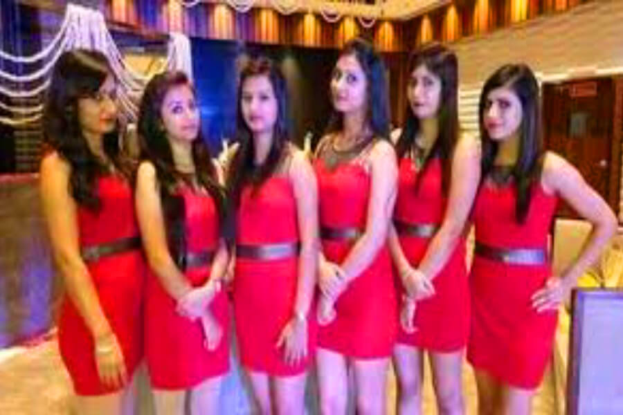 Professional usher for an event at corporate function